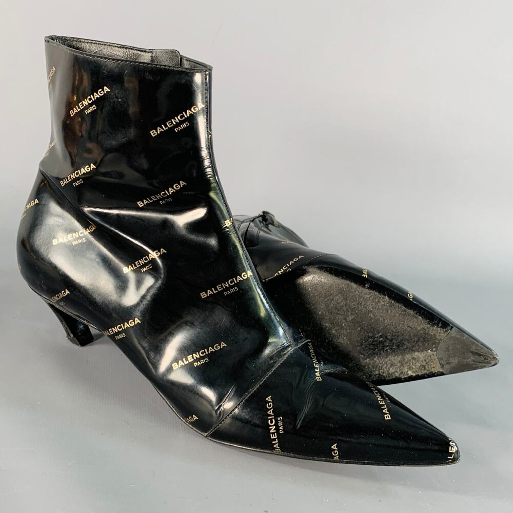 BALENCIAGA Size 8 Black Gold Logo Patent Leather Ankle Kitten Heel Boots - Picture 5 of 9